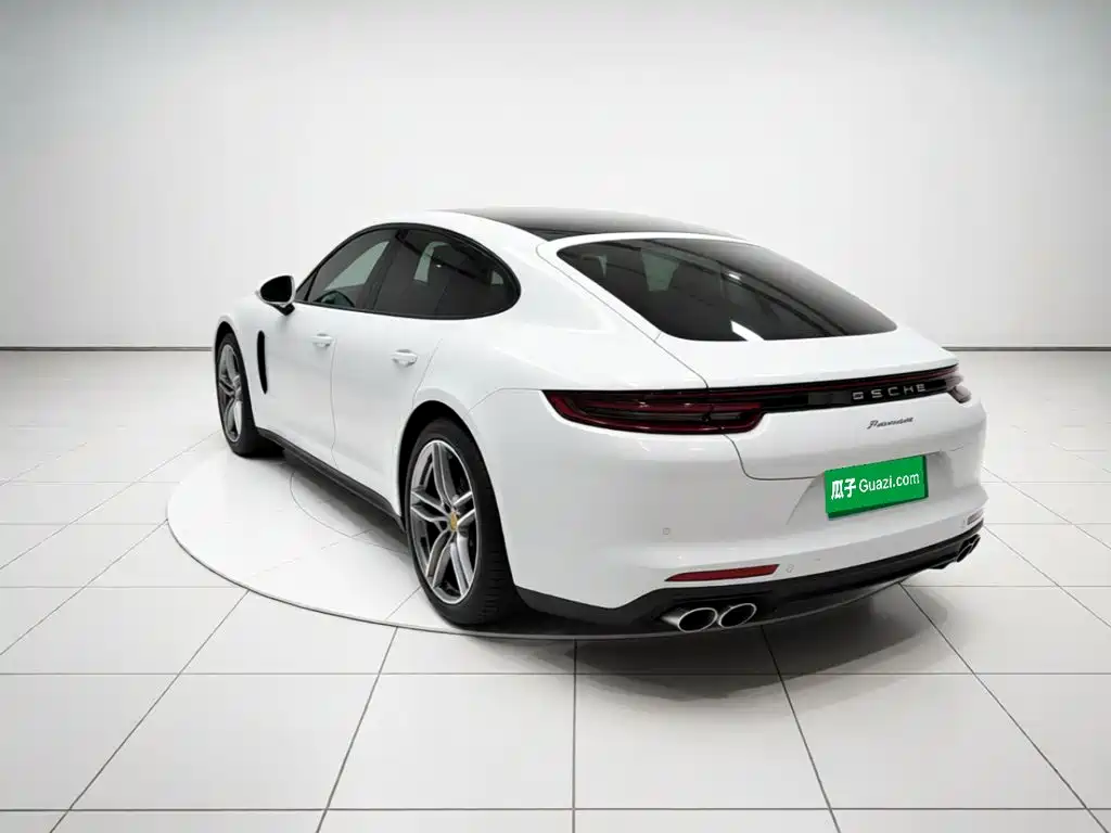Porsche Panamera — фото 4