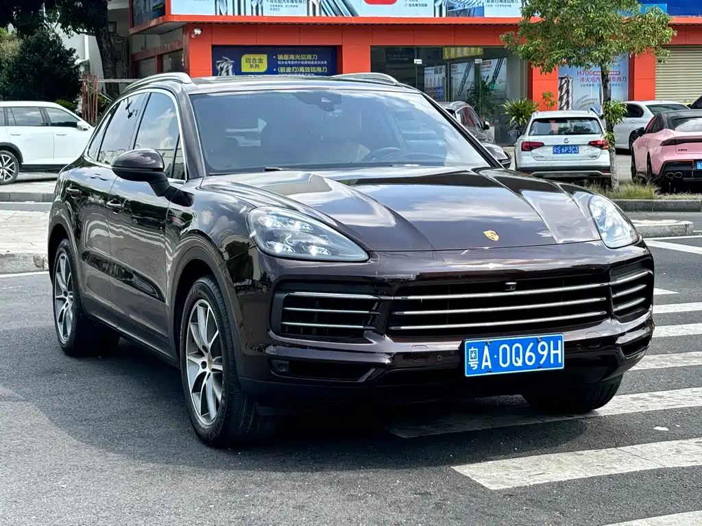 Porsche Cayenne — фото 4