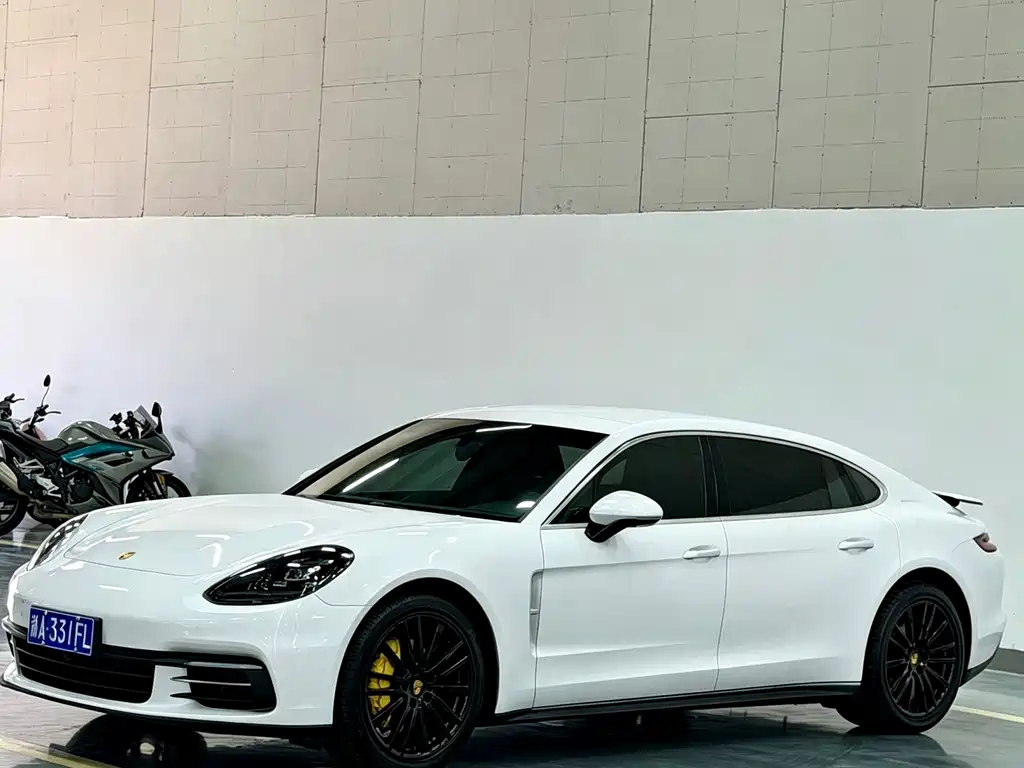 Porsche Panamera — фото 3