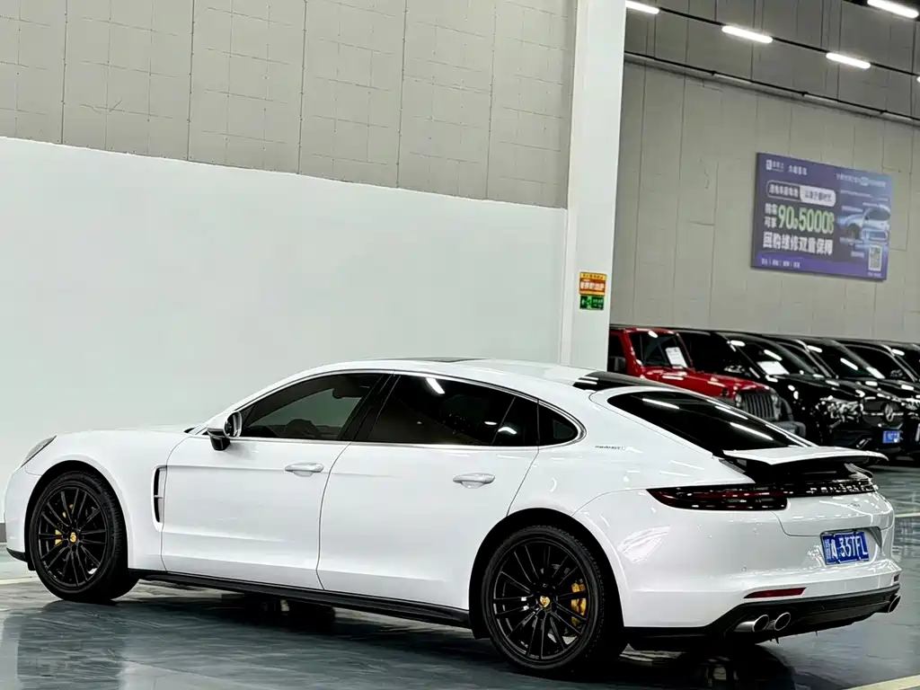 Porsche Panamera — фото 7