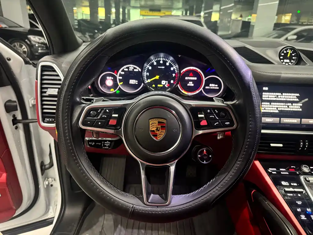 Porsche Cayenne Hybrid — фото 7