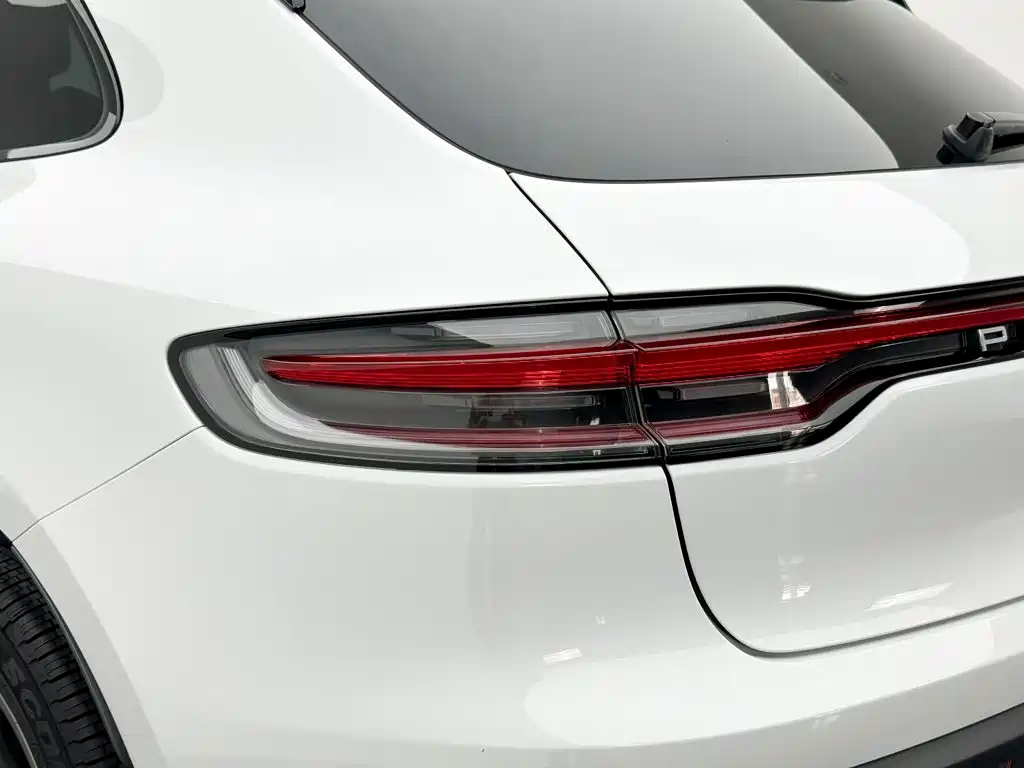 Porsche Macan — фото 24