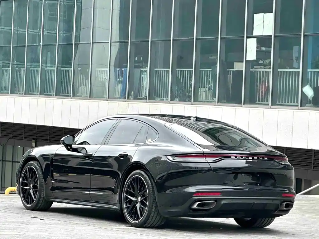 Porsche Panamera — фото 13