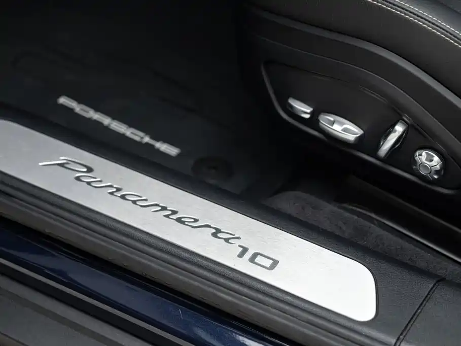 Porsche Panamera — фото 20