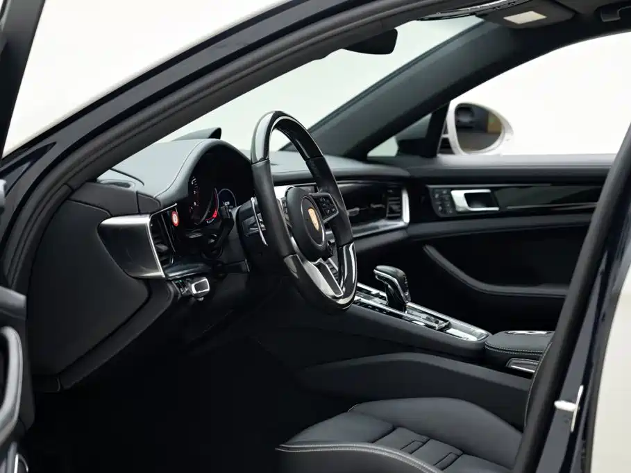 Porsche Panamera — фото 10