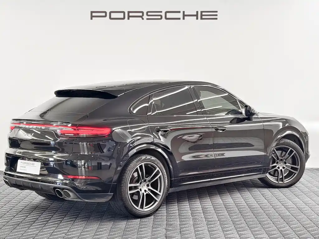 Porsche Cayenne — фото 5