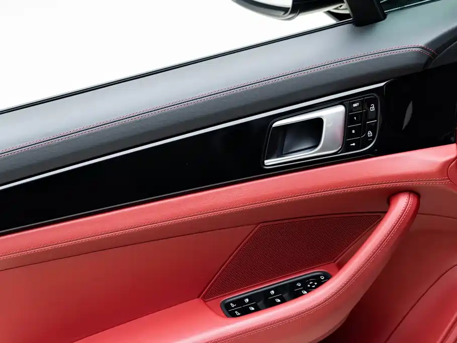 Porsche Panamera — фото 17