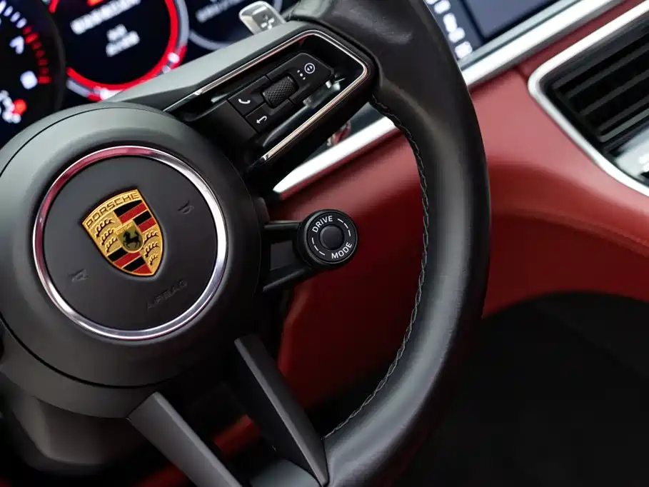 Porsche Panamera — фото 20
