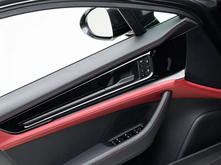 Porsche Panamera — фото 17