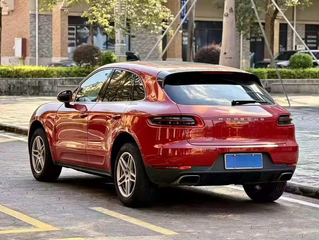 Porsche Macan — фото 6