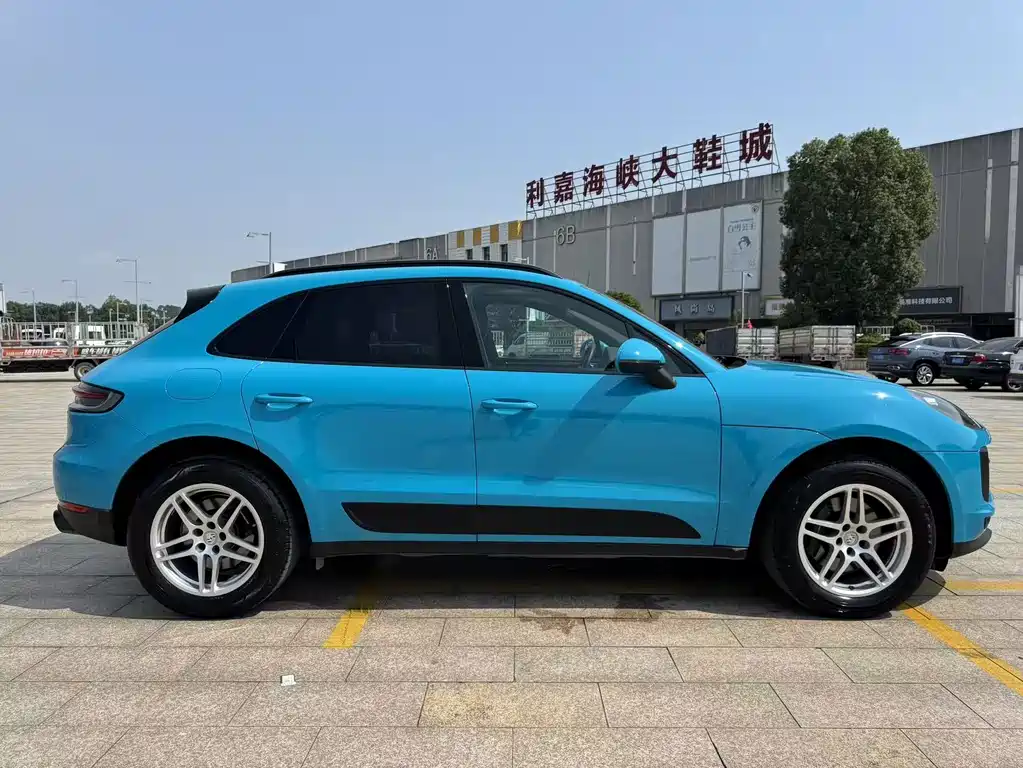 Porsche Macan — фото 8