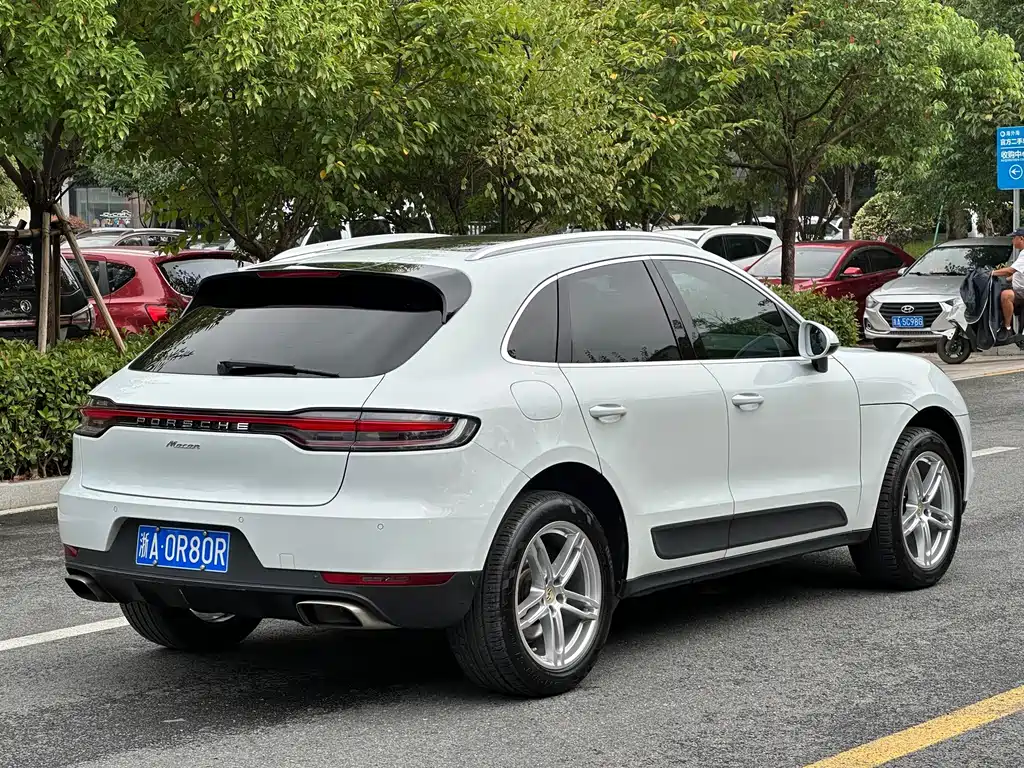 Porsche Macan — фото 4