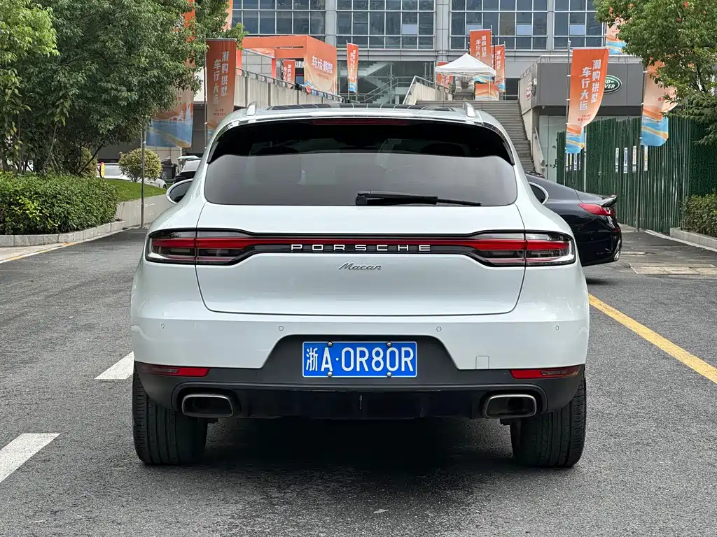 Porsche Macan — фото 5