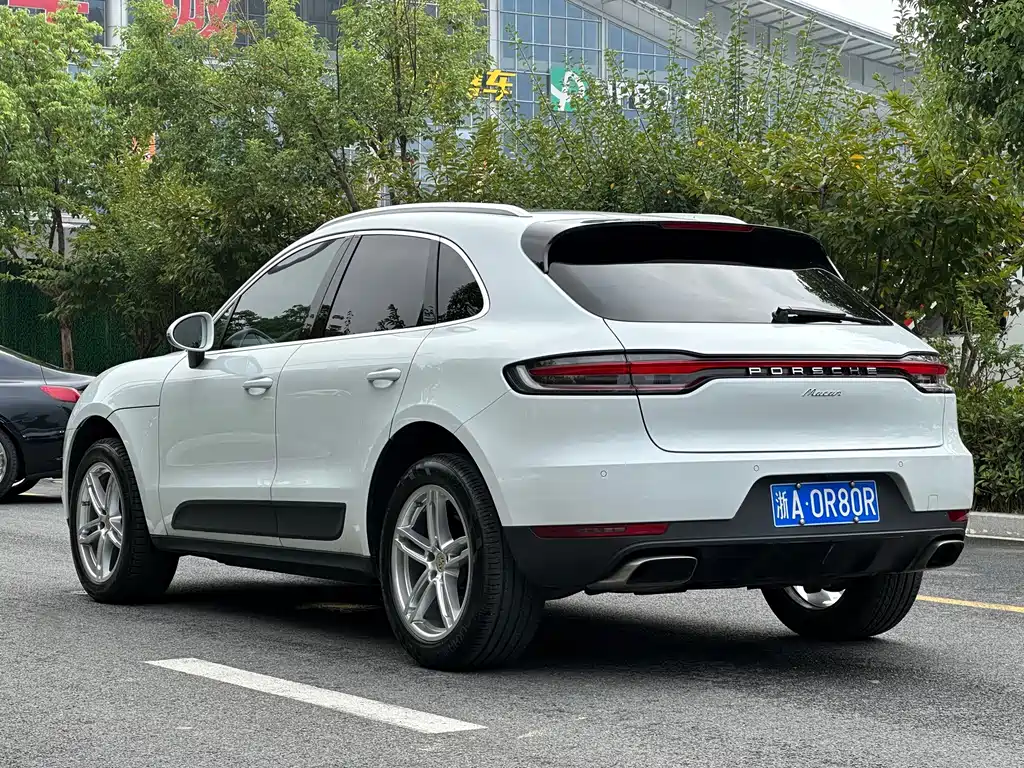 Porsche Macan — фото 6