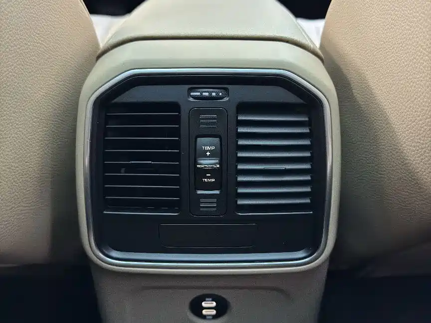 Porsche Macan — фото 4