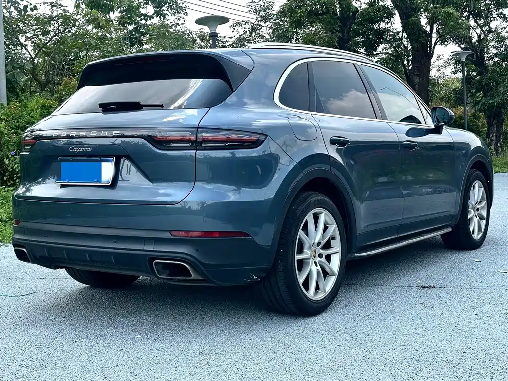 Porsche Cayenne — фото 4