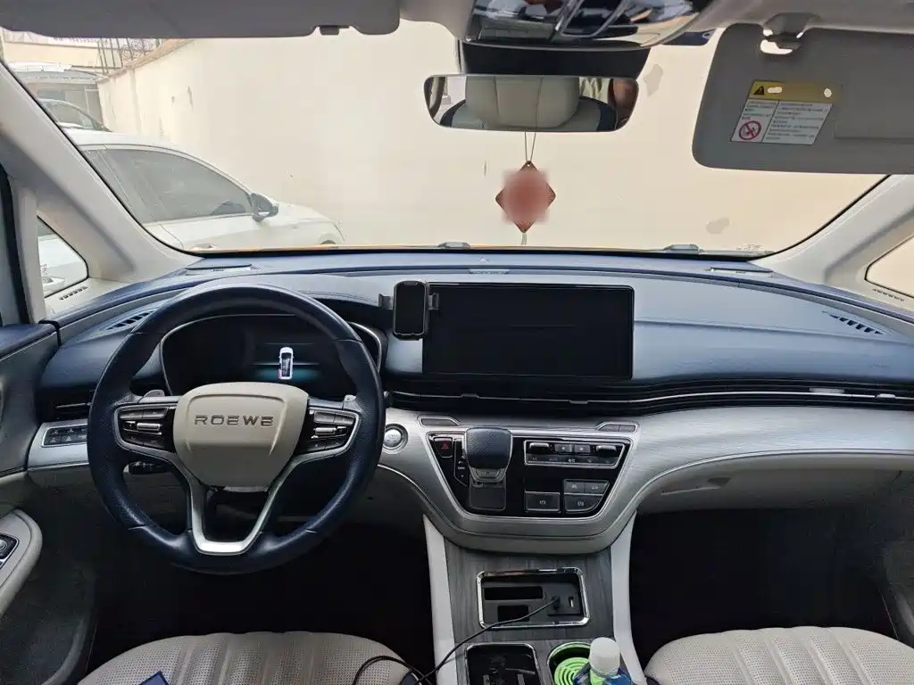Roewe iMAX8 — фото 13