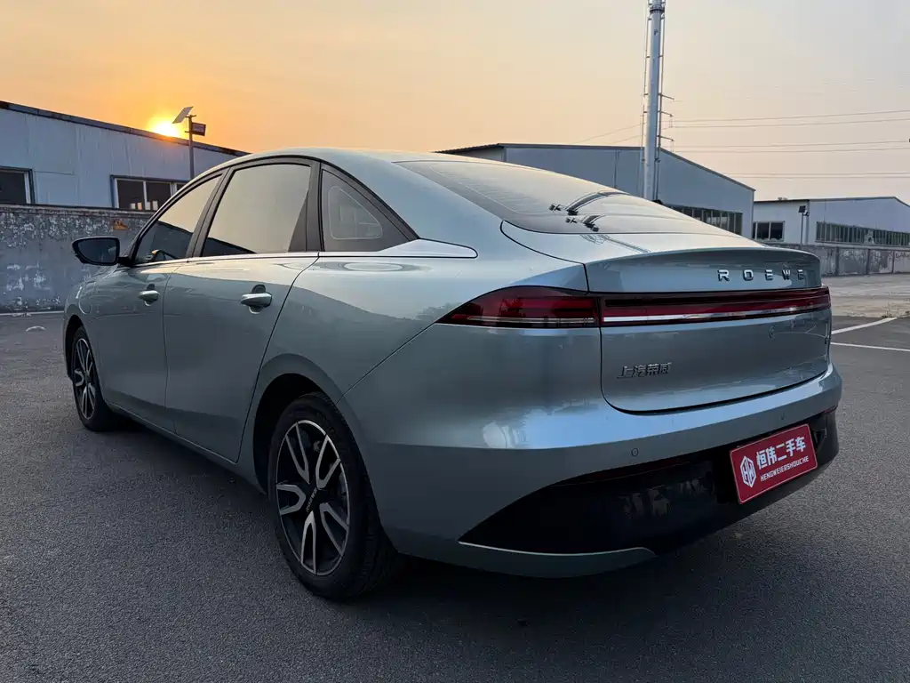 Roewe D6 — фото 4