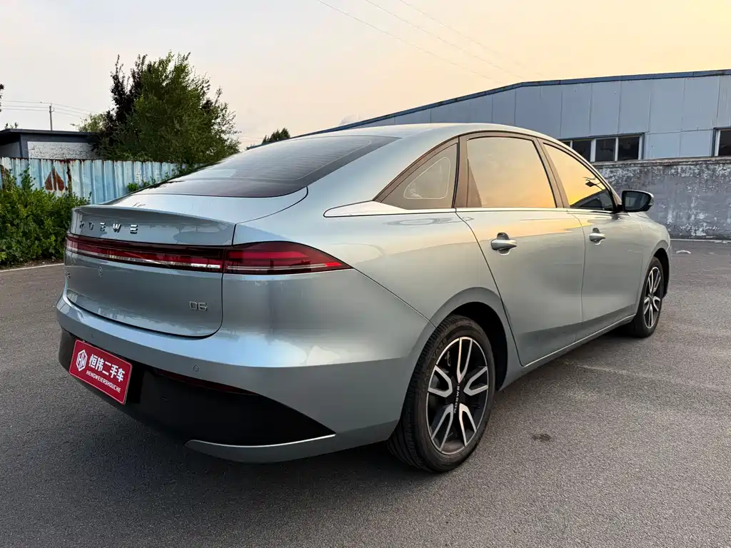 Roewe D6 — фото 6
