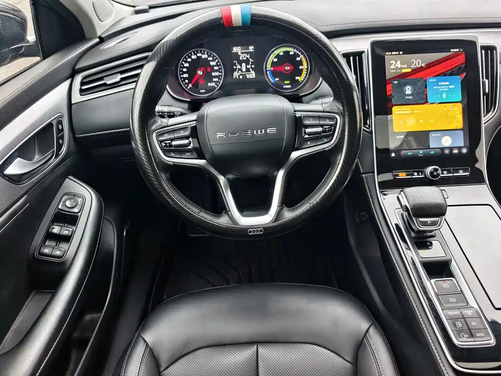 Roewe i6 MAX New Energy — фото 11