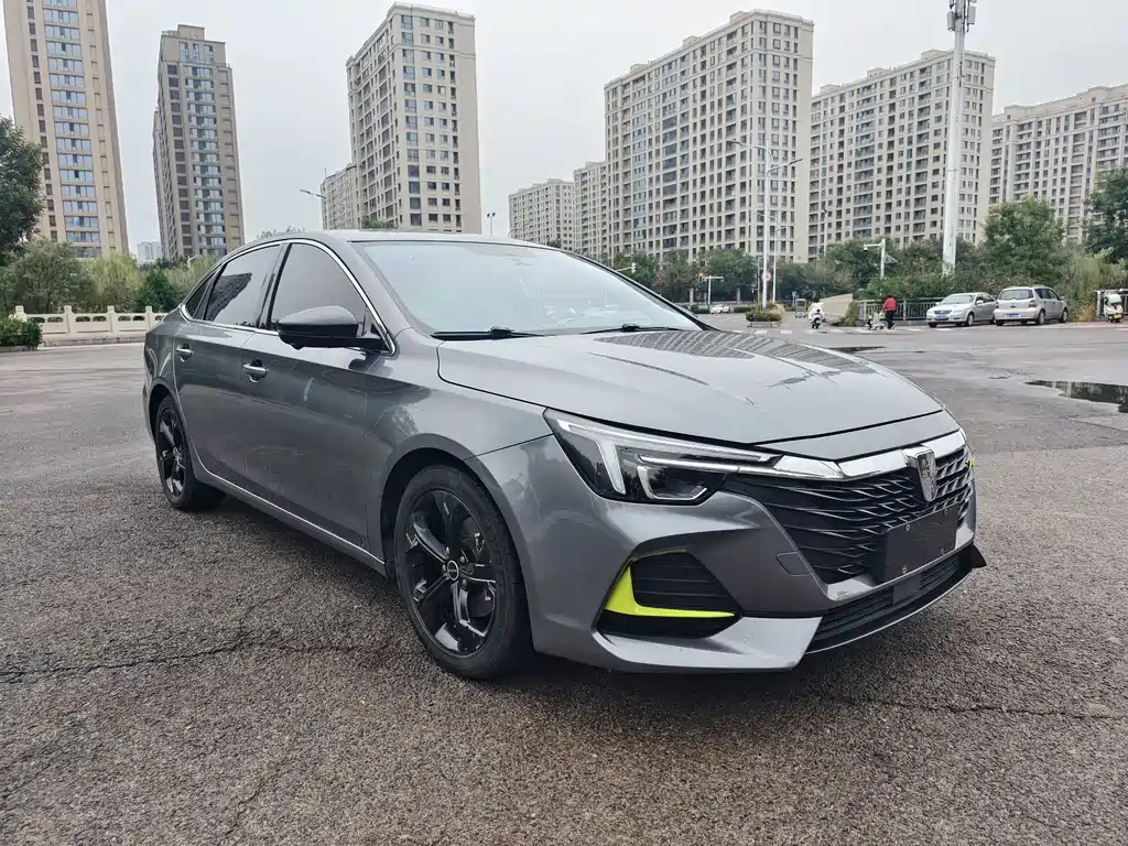 Roewe i6 MAX New Energy — фото 3
