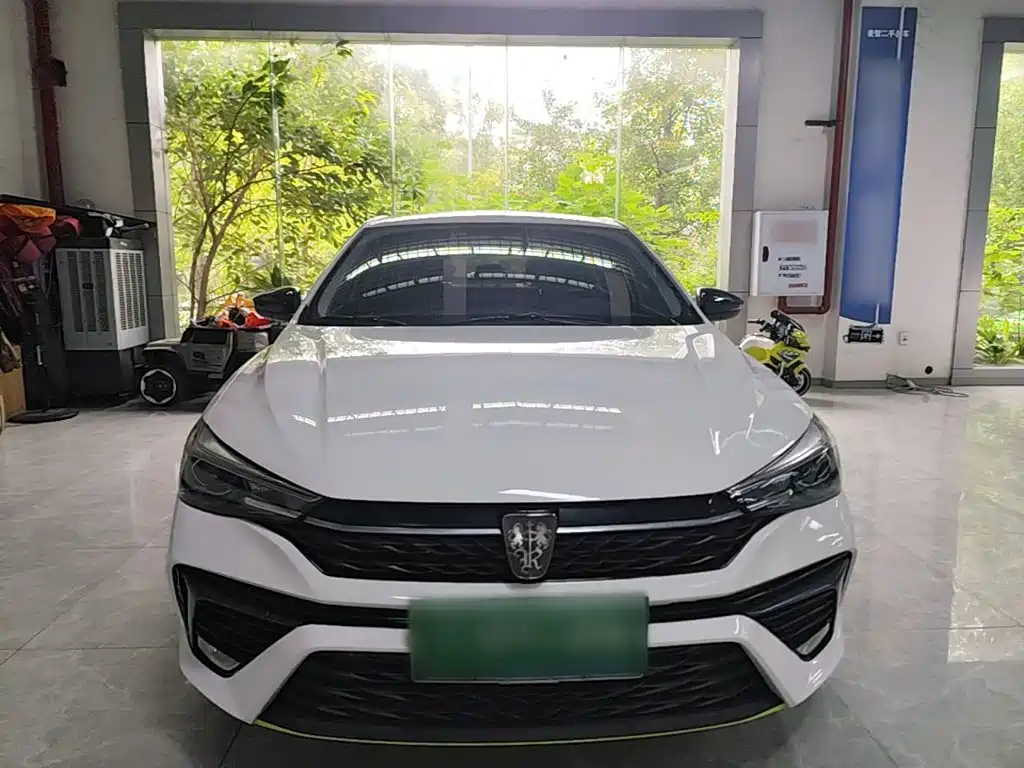 Roewe i5 — фото 3