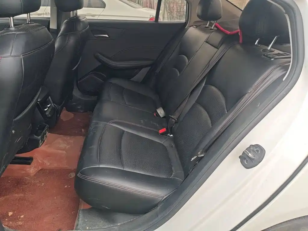 Roewe i5 — фото 17
