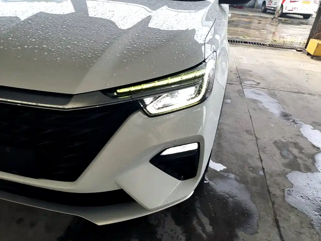 Roewe RX5 — фото 24