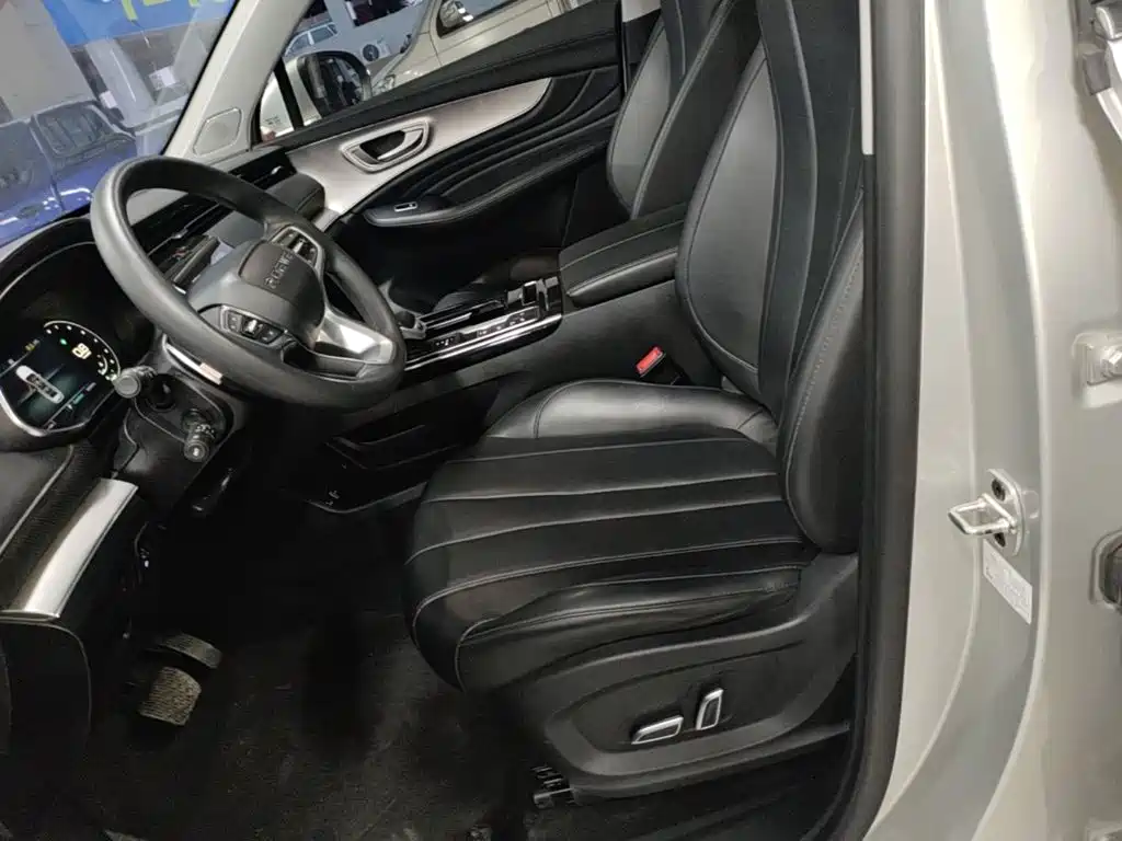 Roewe RX5 MAX — фото 11