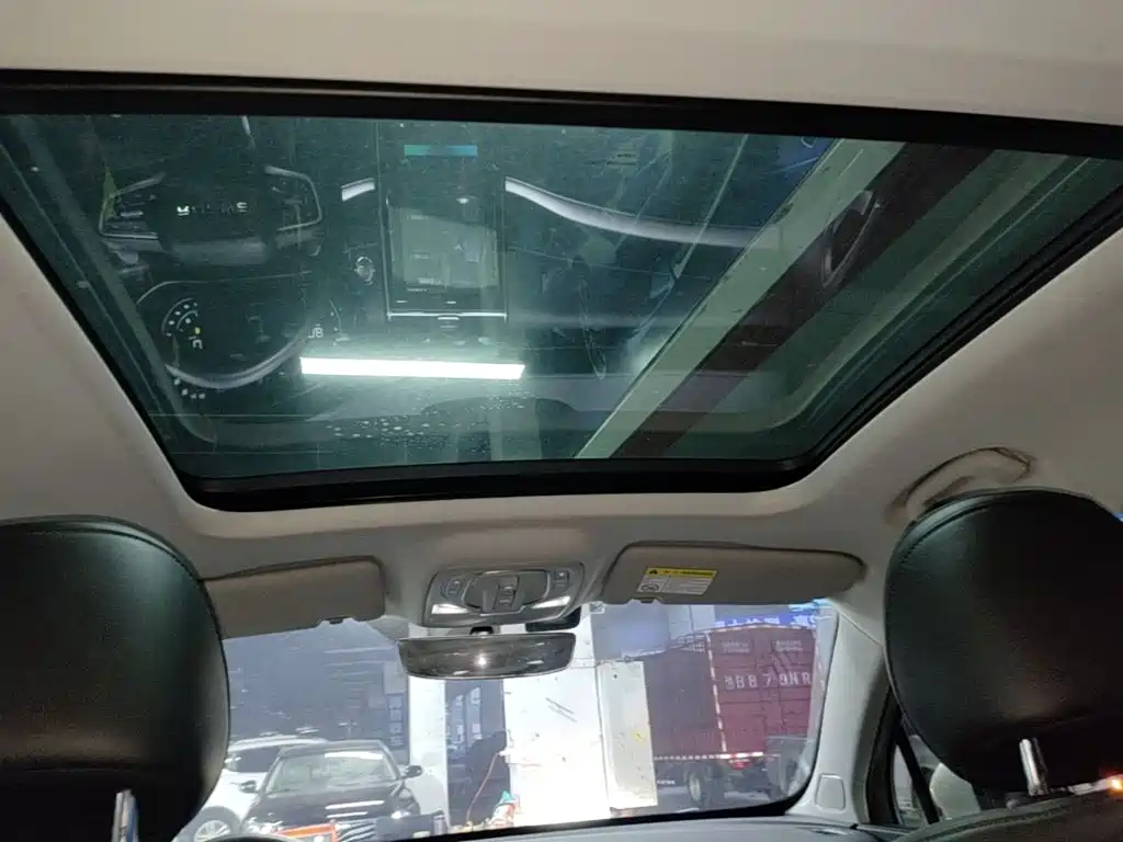 Roewe RX5 MAX — фото 14