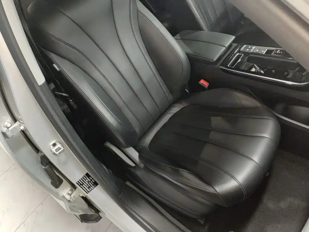 Roewe RX5 MAX — фото 20