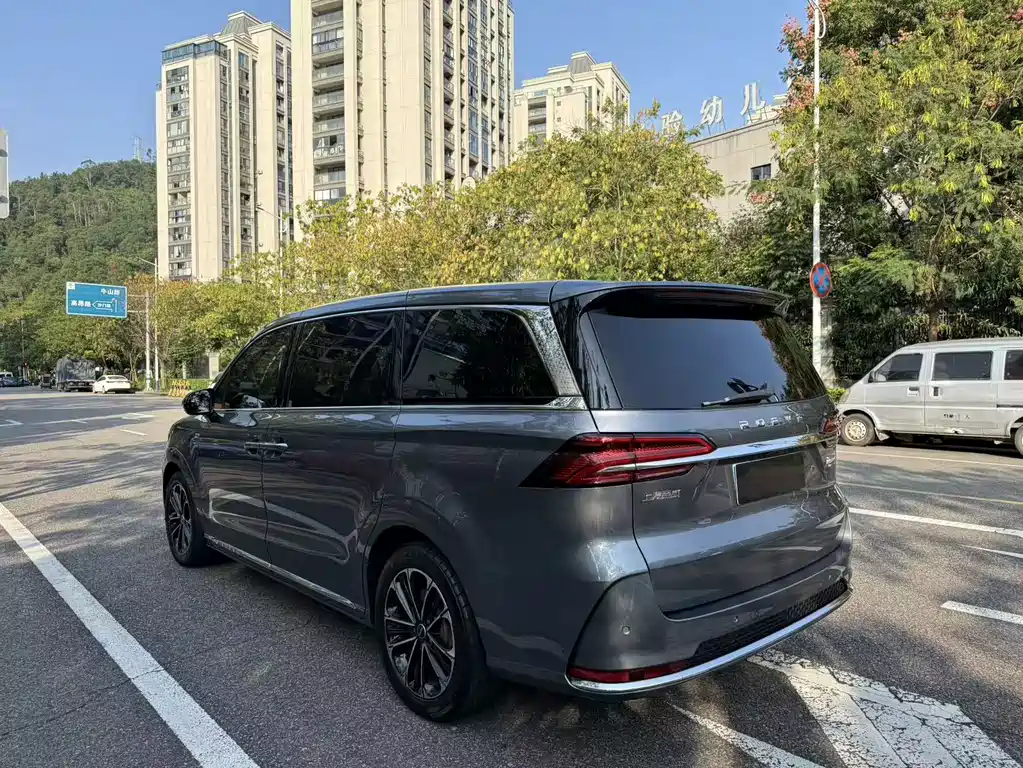 Roewe iMAX8 — фото 4
