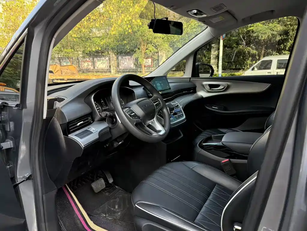 Roewe iMAX8 — фото 6