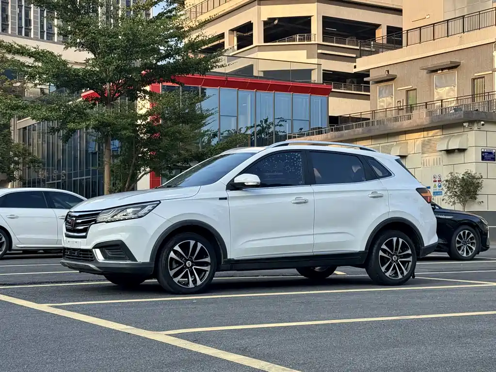 Roewe RX3 — фото 2