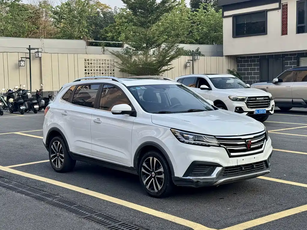 Roewe RX3 — фото 4