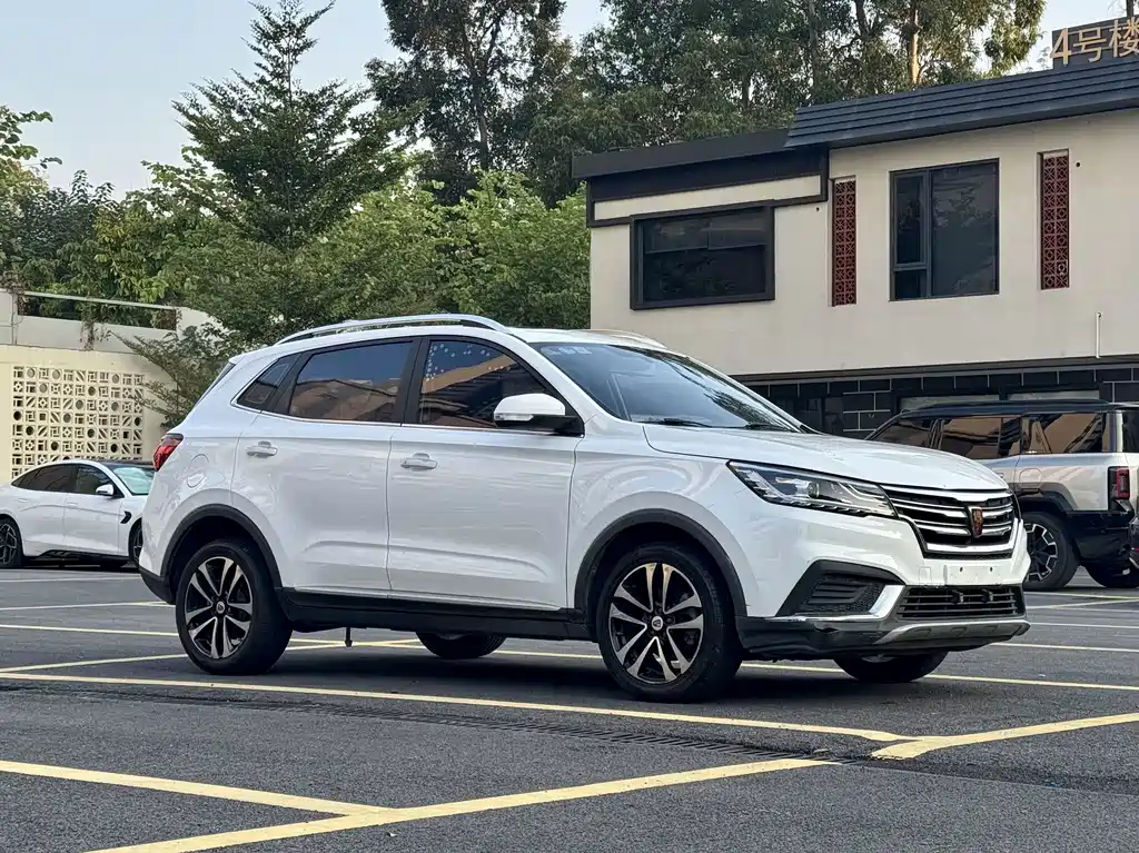 Roewe RX3 — фото 5