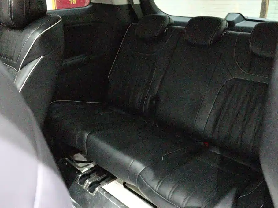 Roewe iMAX8 — фото 24