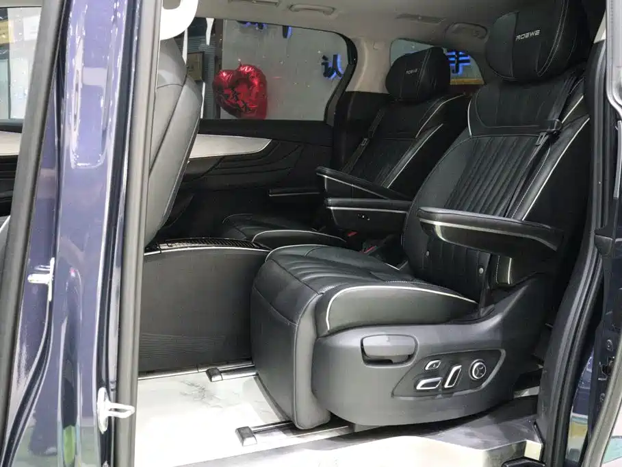 Roewe iMAX8 — фото 8