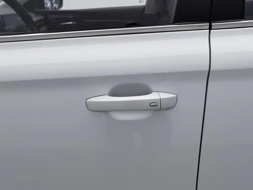 Roewe i5 — фото 18