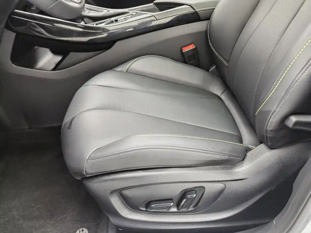Roewe i5 — фото 20