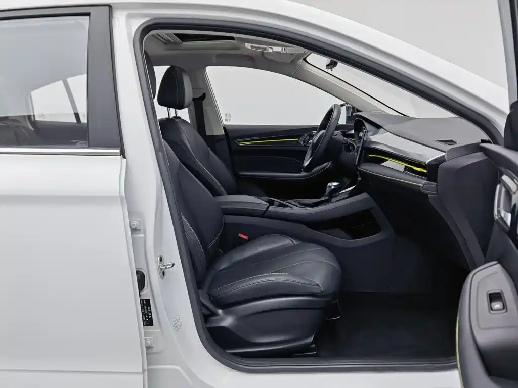 Roewe i5 — фото 23