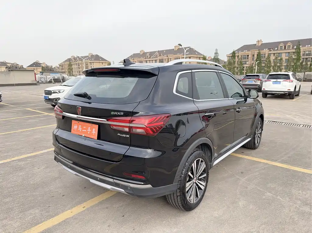 Roewe RX5 New Energy — фото 6