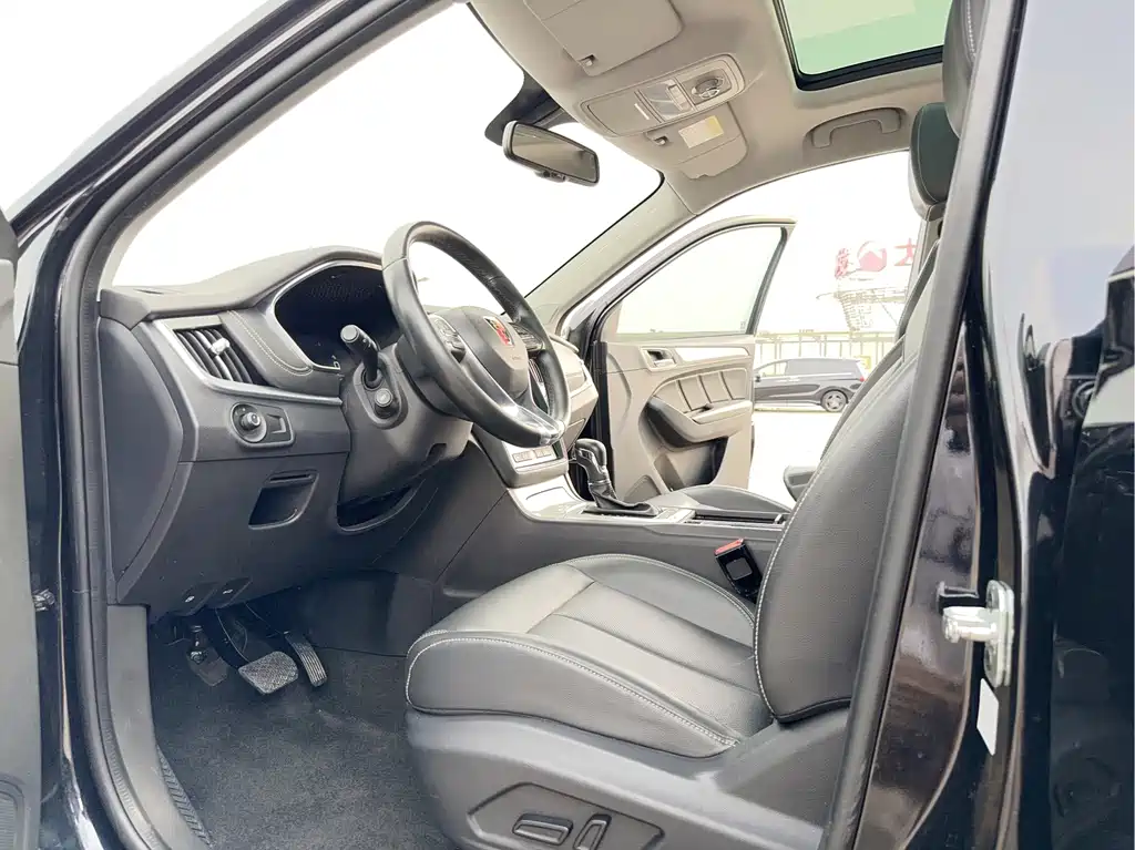 Roewe RX5 New Energy — фото 10