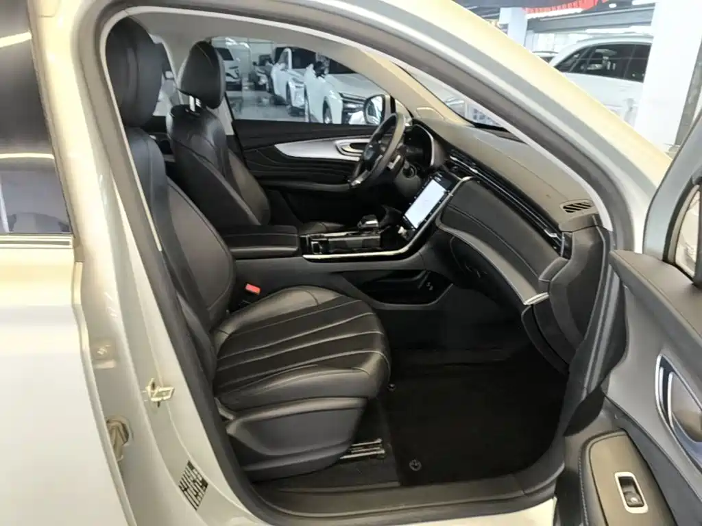 Roewe RX5 MAX — фото 25