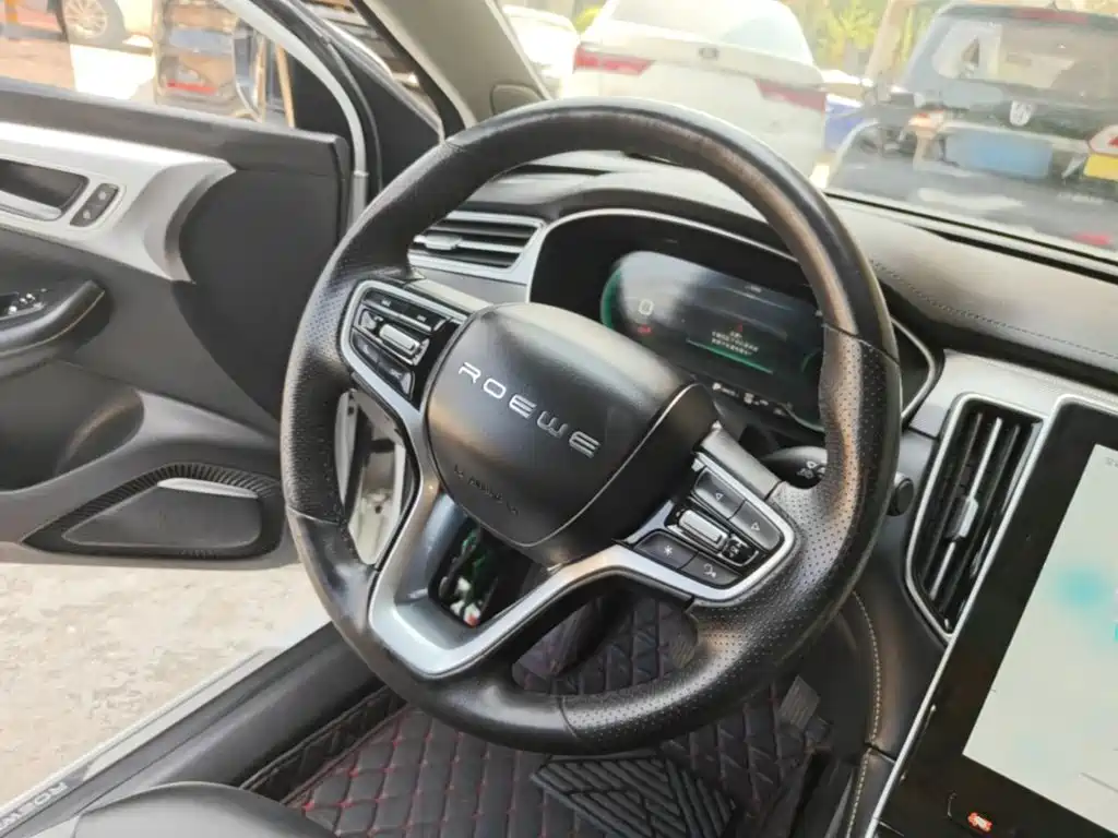 Roewe i6 MAX New Energy — фото 6