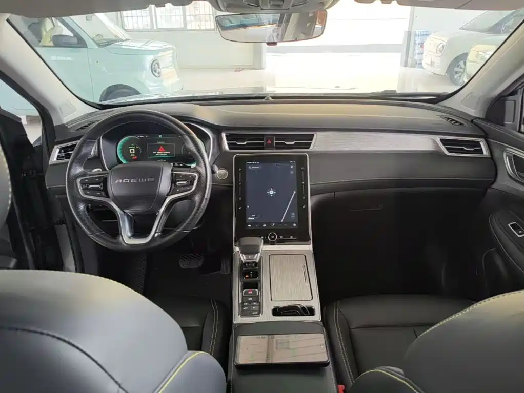 Roewe RX5 New Energy — фото 10