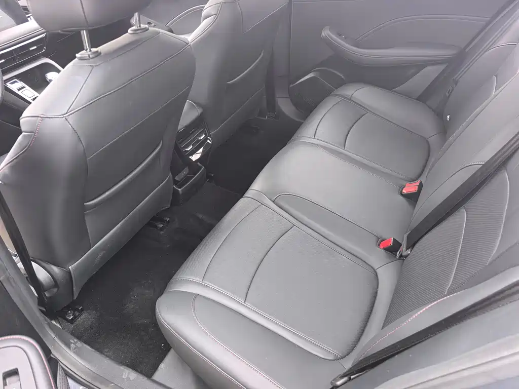 Roewe i5 — фото 9