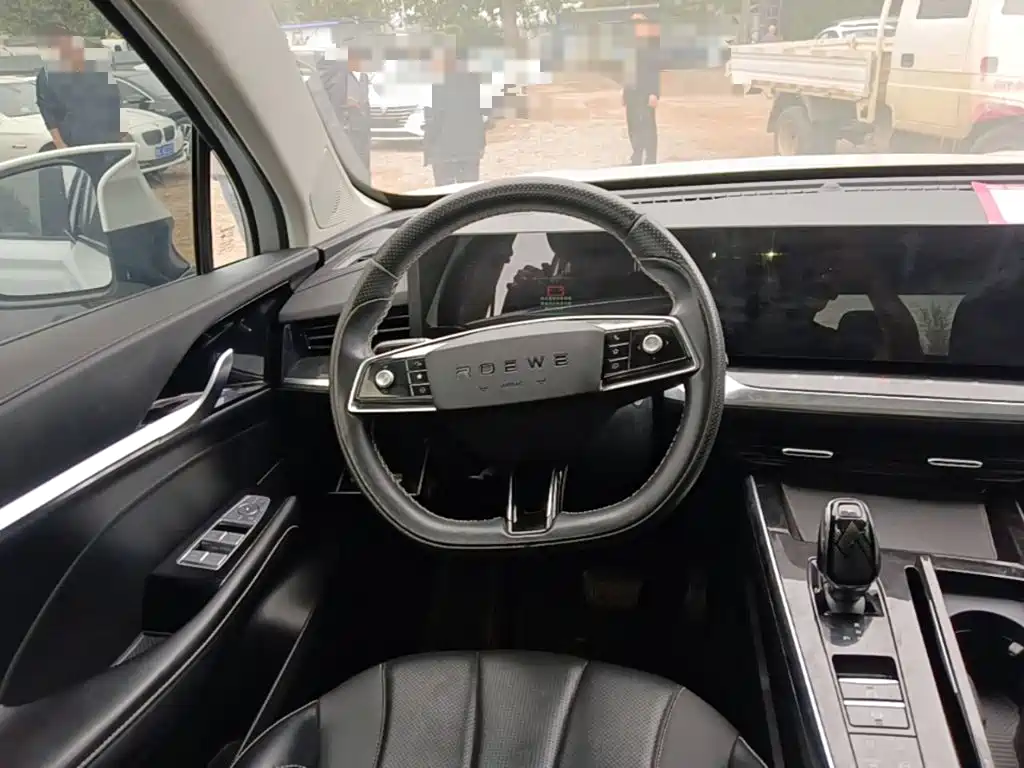 Roewe RX5 MAX — фото 11