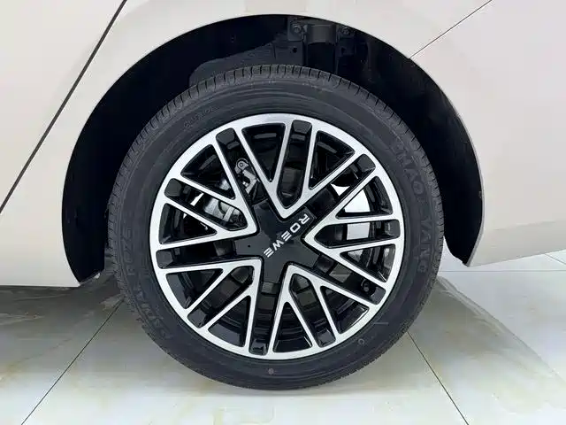 Roewe i6 — фото 14