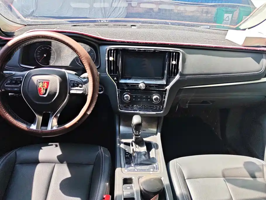 Roewe i6 Classic — фото 13